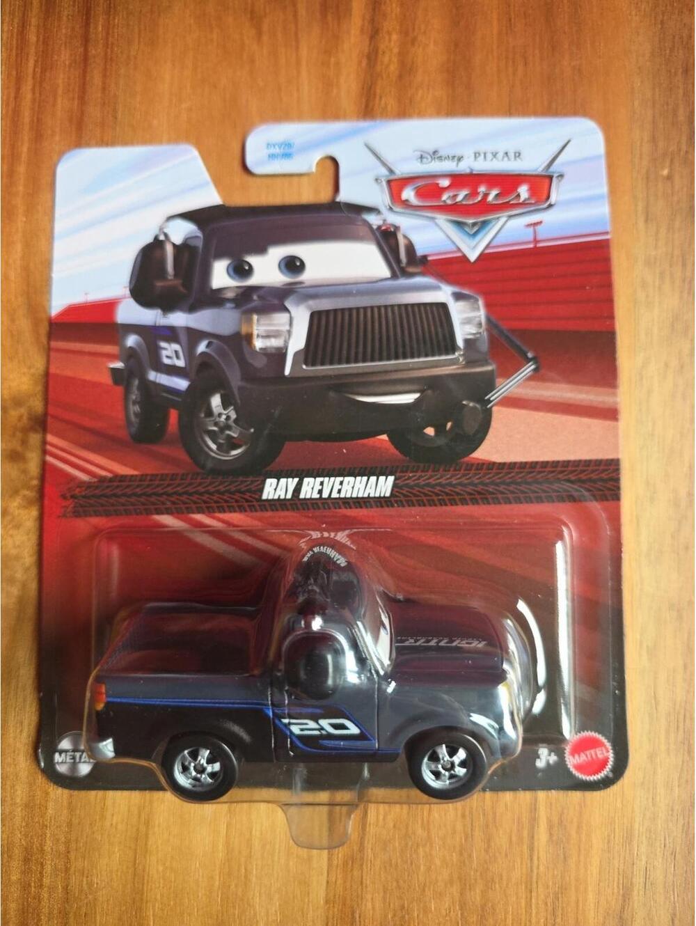 Disney Pixar Cars 3 Ray Reverham Black Pickup NEW Jackson Storm Pit